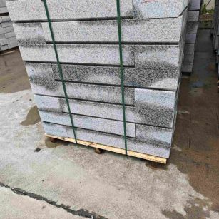 衡阳芙蓉白路牙石，马路牙子