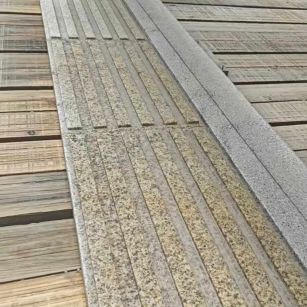 衡阳黄金麻盲道石 盲条