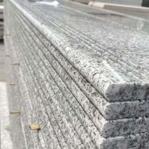 衡阳芝麻白楼梯踏步 花岗岩楼梯板材