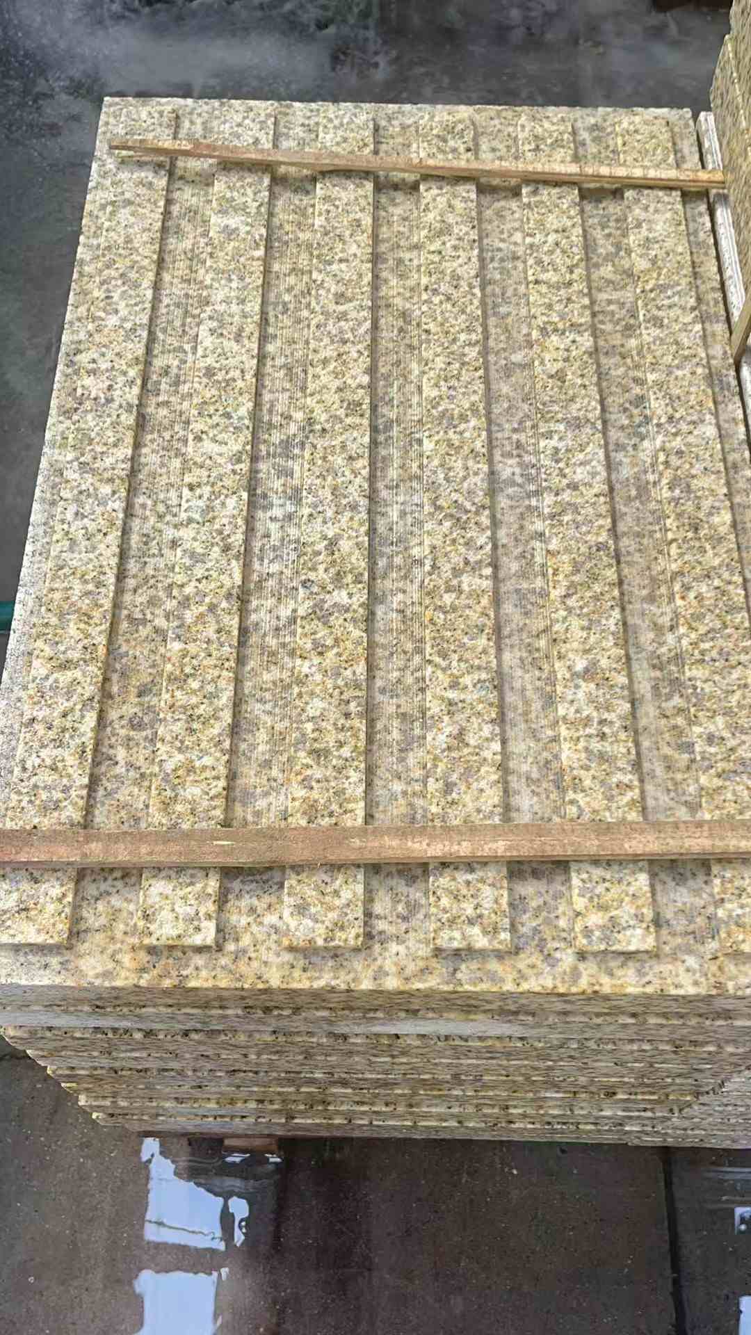 衡阳黄金麻盲道 石材盲道