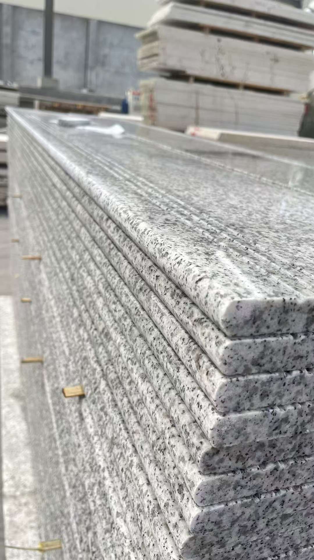 衡阳芝麻白楼梯踏步 花岗岩楼梯板材